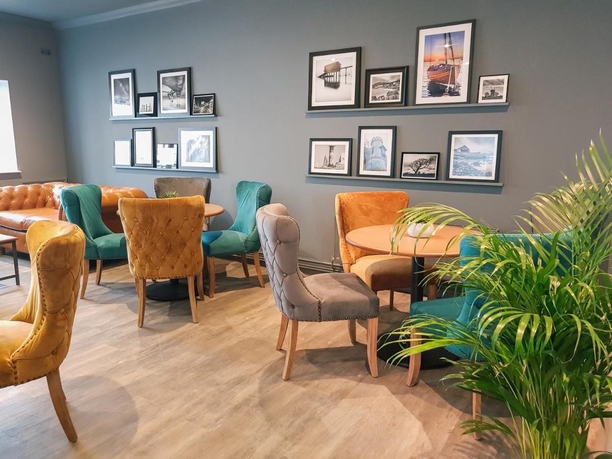 The Lakes Rookley Exterior foto The interior of the new lounge